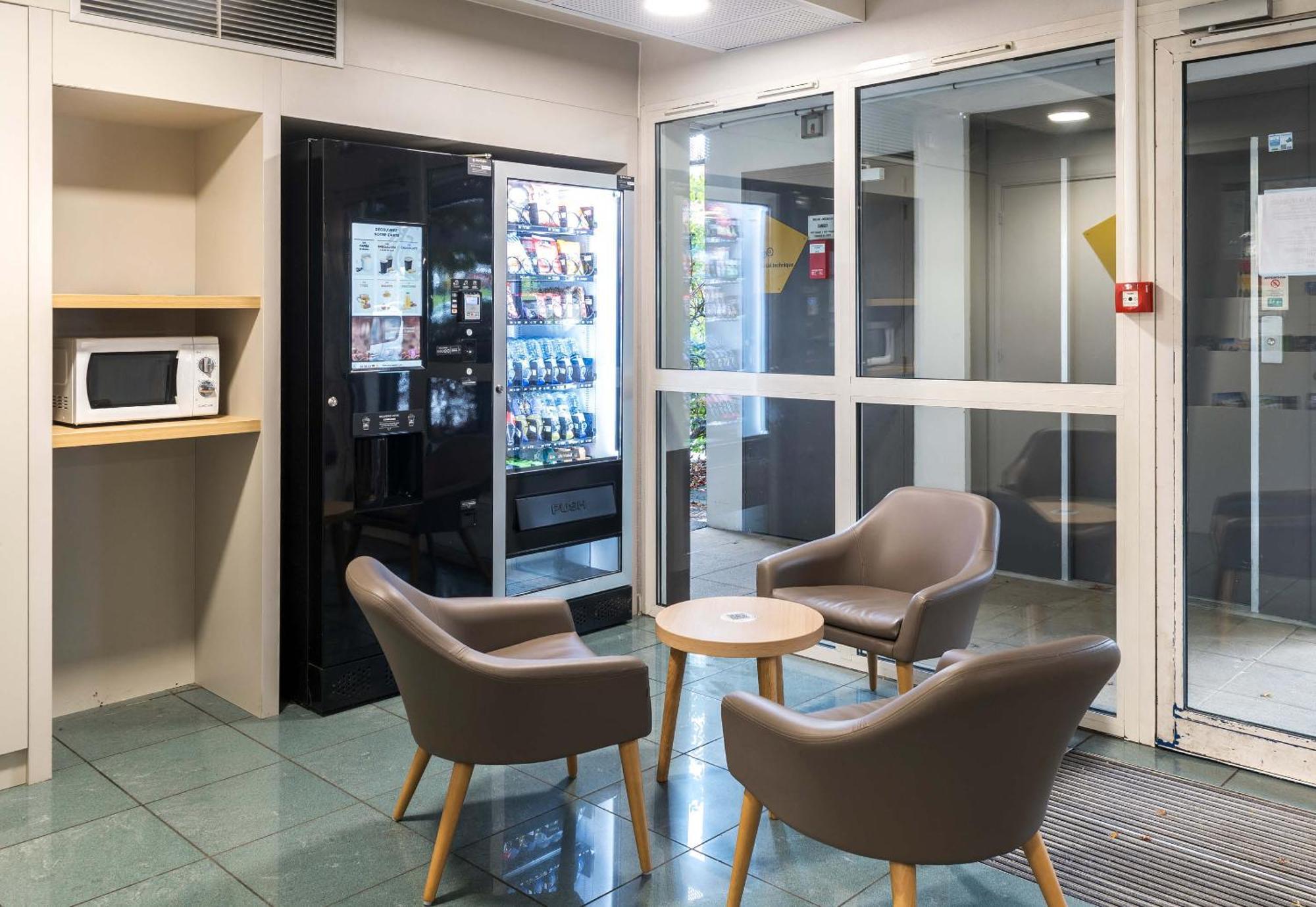 B&B Hotel Laval Change 外观 照片
