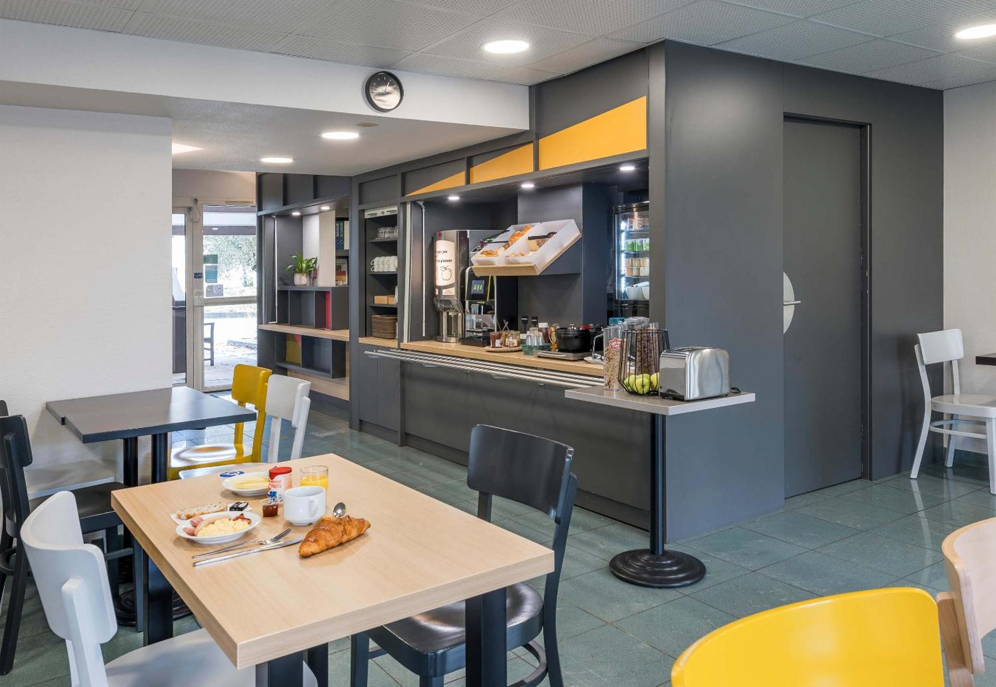B&B Hotel Laval Change 外观 照片