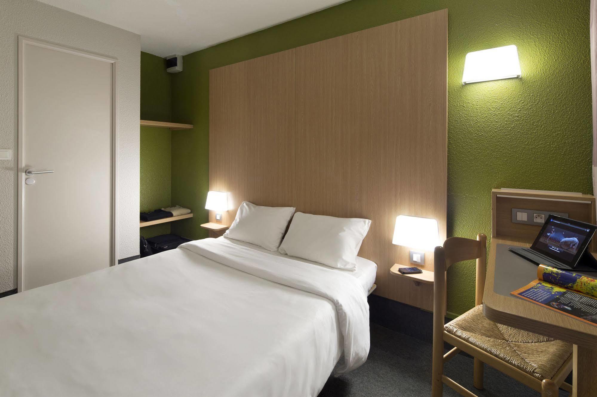 B&B Hotel Laval Change 外观 照片